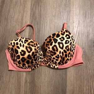 Pink by Victoria’s Secret leopard print lightly lined bra